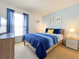 Langham Villa 3 Bedroom Home by RedAwning