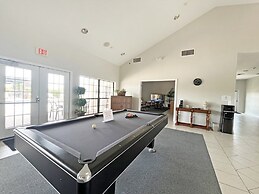 Summer Place Villa 4 Bedroom Home by RedAwning