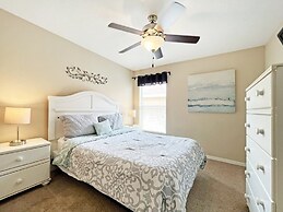 Villa Tranquility 4 Bedroom Home by RedAwning