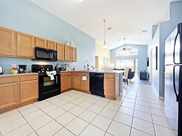 Villa Tranquility 4 Bedroom Home by RedAwning