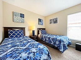 Villa Tranquility 4 Bedroom Home by RedAwning