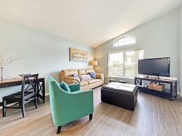 Villa Tranquility 4 Bedroom Home by RedAwning