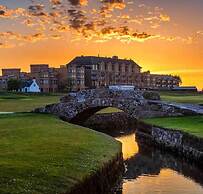 Lovely 2-bed House in St Andrews, Scotland