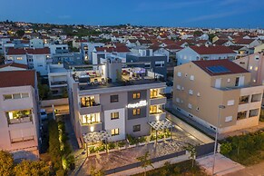 Luxury Majpruz Suites I