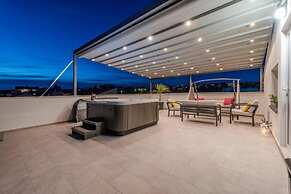 Luxury Majpruz Suites I