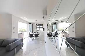 Luxury Majpruz Suites I