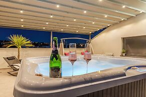 Luxury Majpruz Suites I