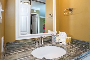 Kamaole Nalu, #106 2 Bedroom Condo by RedAwning