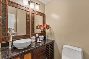 Wailea Ekolu, #914 2 Bedroom Condo by RedAwning