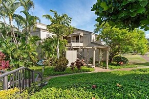 Wailea Ekolu, #914 2 Bedroom Condo by RedAwning