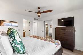 Kihei Beach, #510 2 Bedroom Condo by RedAwning
