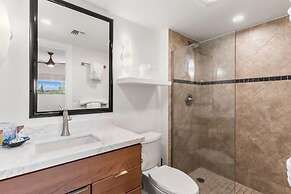 Kihei Beach, #510 2 Bedroom Condo by RedAwning