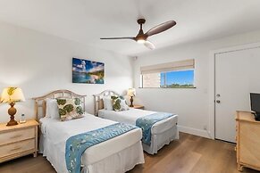 Kihei Beach, #510 2 Bedroom Condo by RedAwning