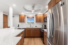 Kihei Beach, #510 2 Bedroom Condo by RedAwning