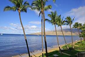 Kihei Beach, #406^ 1 Bedroom Condo by Redawning