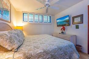 Kihei Surfside, #411 1 Bedroom Condo by RedAwning