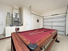 Villa Marcello 4 Bedroom Home by RedAwning