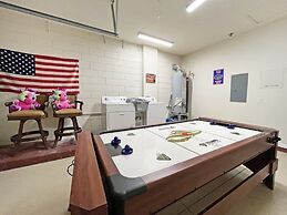 Villa Marcello 4 Bedroom Home by RedAwning