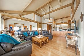 Haleakala Shores by Coldwell Banker Island Vacations