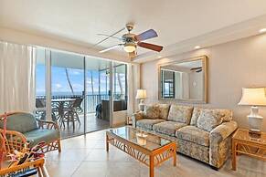 Royal Mauian, #317 2 Bedroom Condo by RedAwning