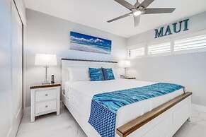 Sugar Beach Resort, #ph27 1 Bedroom Condo by RedAwning