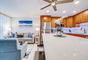 Sugar Beach Resort, #ph27 1 Bedroom Condo by RedAwning