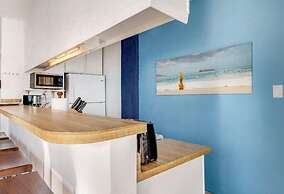 Kamaole Nalu, #601 2 Bedroom Condo by RedAwning