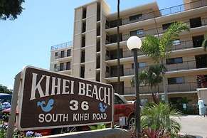 Kihei Beach, #207 1 Bedroom Condo by Redawning