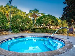 La Mirage 4 Bedroom Townhouse by RedAwning