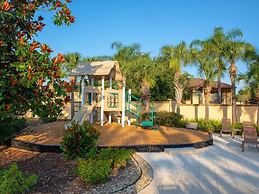 La Mirage 4 Bedroom Townhouse by RedAwning