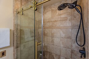 Hale Kamaole 121 1 Bedroom Condo