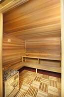 California Palms 4 Bedroom Condo by RedAwning