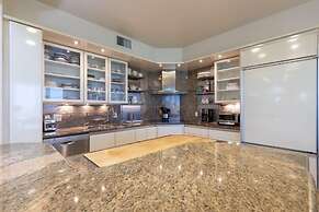 Makena Surf, #f-110 2 Bedroom Condo by RedAwning