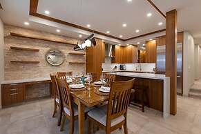 Makena Surf, #f-209 2 Bedroom Condo by RedAwning