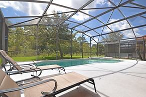 Summer Sparkle 4 Bedroom Home by RedAwning