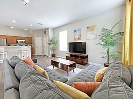 Summer Sparkle 4 Bedroom Home by RedAwning