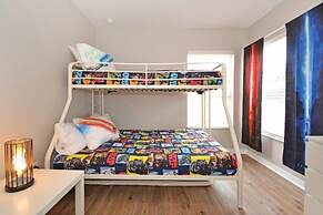 Summer Sparkle 4 Bedroom Home by RedAwning