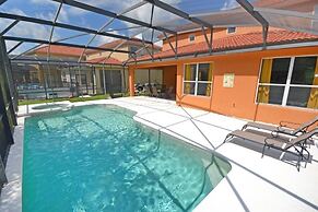 Summer Sparkle 4 Bedroom Home by RedAwning