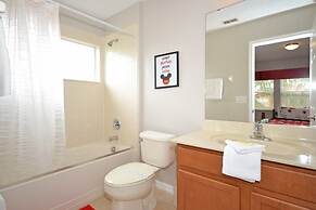 Summer Sparkle 4 Bedroom Home by RedAwning