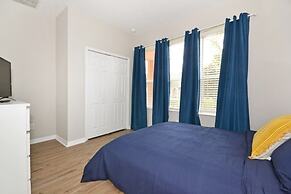 Summer Sparkle 4 Bedroom Home by RedAwning