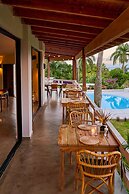 Catalina Tropical Lodge