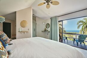 Catalina Tropical Lodge