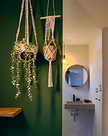 Catalina Tropical Lodge