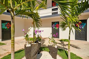 Catalina Tropical Lodge