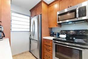 Royal Mauian, #416 2 Bedroom Condo by RedAwning