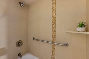 Mana Kai by Coldwell Banker Island Vacations