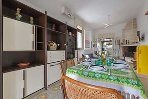 2335 Villetta Ada by Barbarhouse