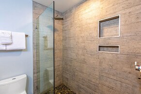 Wailea Ekolu One Bedrooms by Coldwell Banker Island Vacations