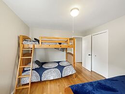 Beach House - Y842 Minutes To York Beach 3 Bedroom Home by RedAwning