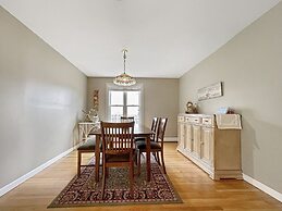 Beach House - Y842 Minutes To York Beach 3 Bedroom Home by RedAwning